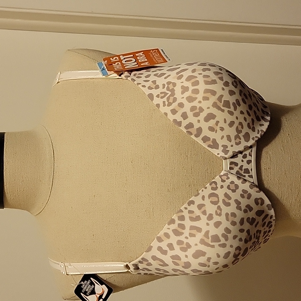 NWT: Warners This Is Not A Bra Full Coverage Underwire Bra
